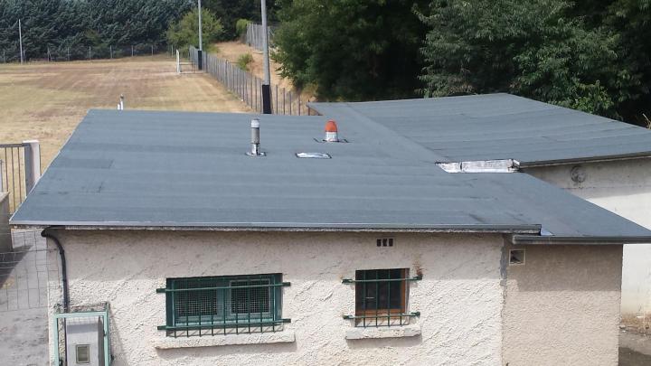 Travaux d'étanchéité toitures auto protégées