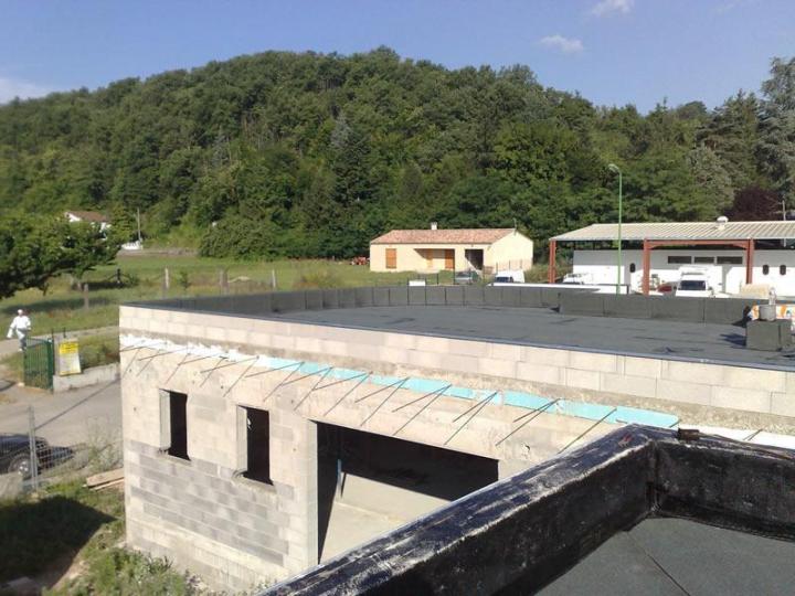 Travaux d'étanchéité toitures auto protégées à Alès